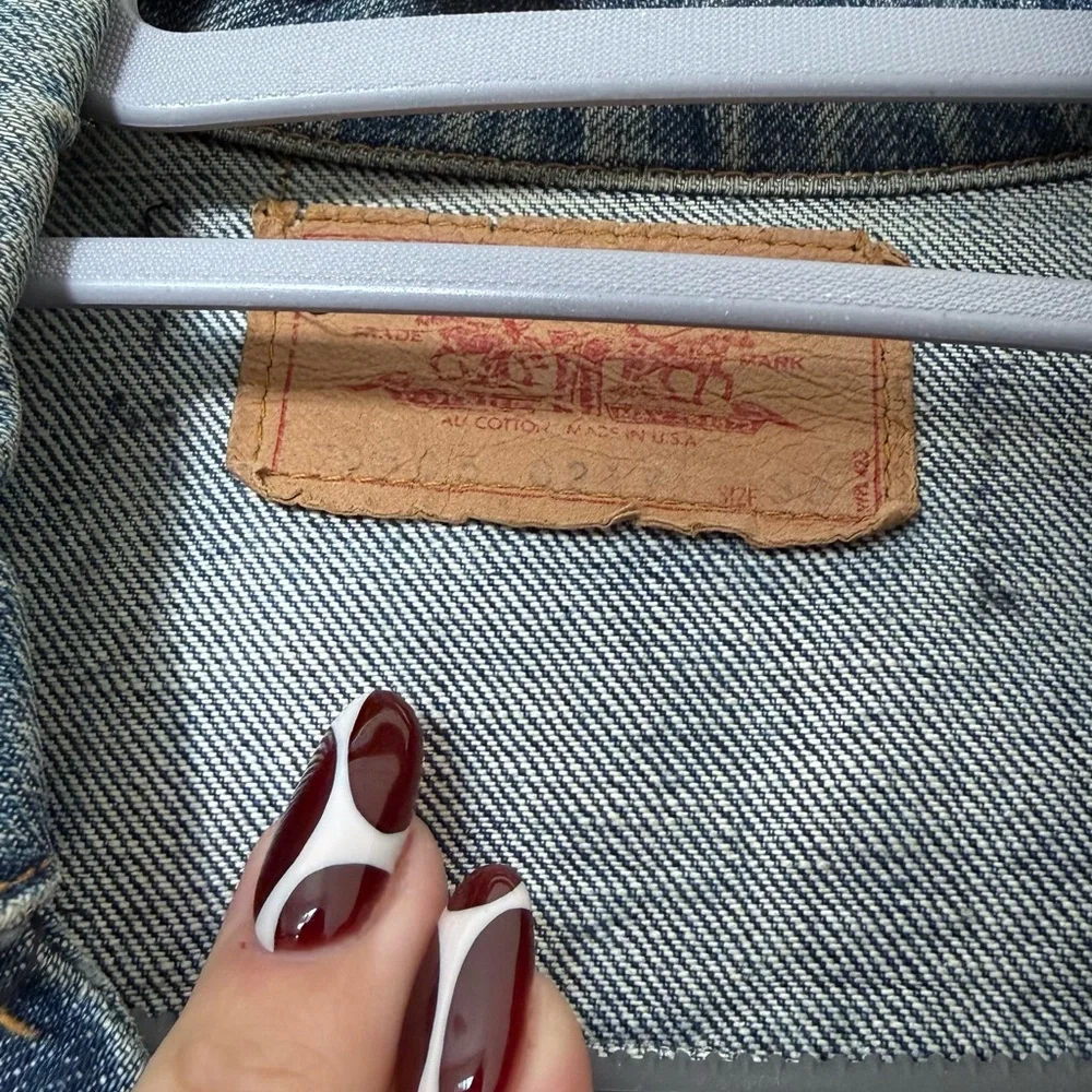 Levi's Vintage Medium Blue Denim Jacket - Picture 4 of 6